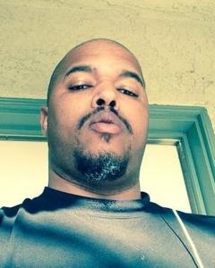 Man, 44. Hiwutdatmoufdo