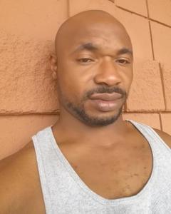 Man, 41. Tshipe