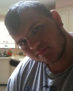 Man, 32. ADG4072427300