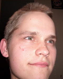 Man, 42. polsmar