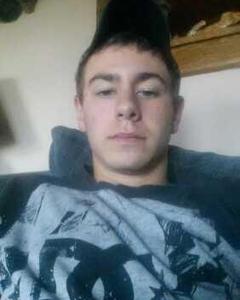 Man, 28. bry117716