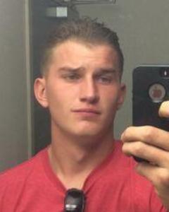 Man, 32. Nikkybobby