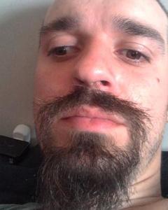 Man, 40. marc877744