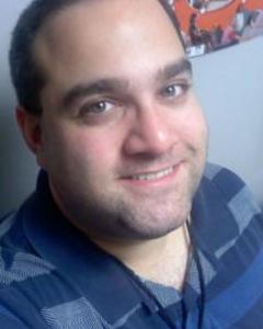 Man, 46. Cellphone11142