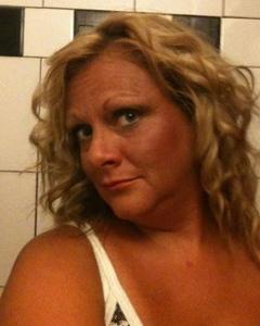 Woman, 48. Steelersfa3025