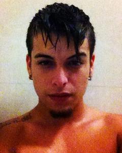 Man, 29. Yean669