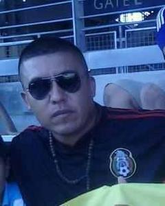 Man, 43. kballo