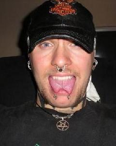 Man, 41. tattooed_ugl41