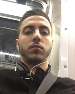 Man, 32. Besi8727