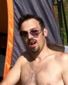 Man, 40. BoxerJ