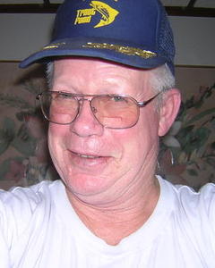 Man, 80. warrwall