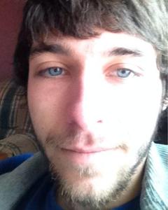 Man, 31. Trav013433