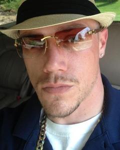 Man, 42. Lilpwee2