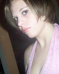 Woman, 40. Syrine