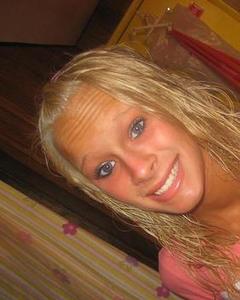 Woman, 37. barbie317253