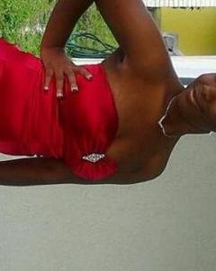 Woman, 30. prettyred94
