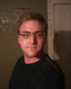 Man, 36. riotrey