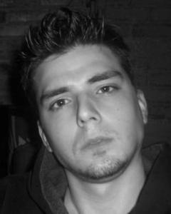 Man, 40. tech07bro