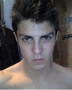 Man, 45. CALIENTE10