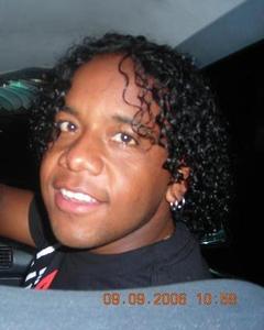Man, 43. directv04