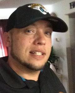 Man, 42. Sam822554