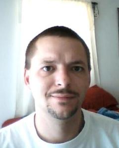 Man, 48. deber0141