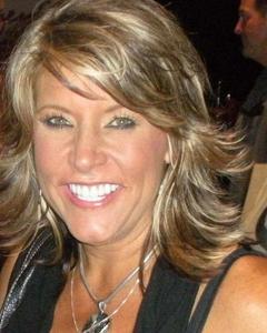 Woman, 59. reecesmiles