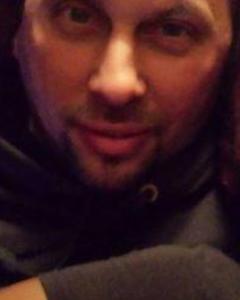 Man, 46. mzboo6258