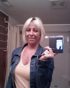 Woman, 54. kidjovi