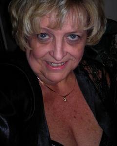 Woman, 75. bartender_babe