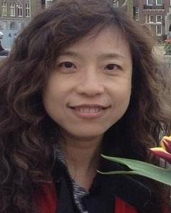 Woman, 57. Grnblualgae