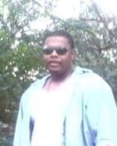 Man, 44. Mac0344