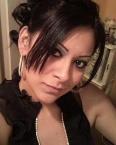 Woman, 42. singchris33454