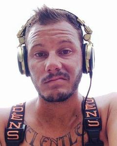 Man, 35. Richardkeyz
