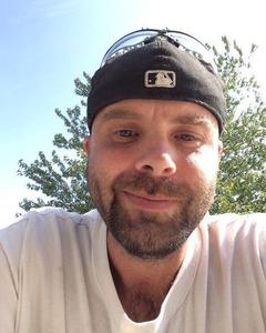 Man, 46. Emerefer