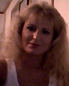 Woman, 48. lyn010576