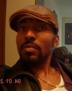 Man, 52. Physique509