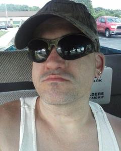 Man, 50. roachead