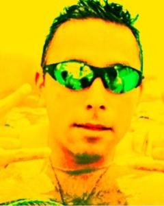 Man, 45. LUIS71505