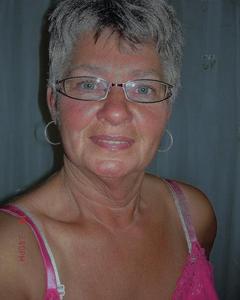 Woman, 76. az85206