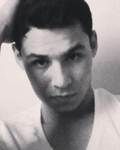 Man, 32. Noone0065