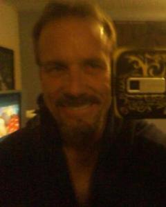 Man, 50. suruwana