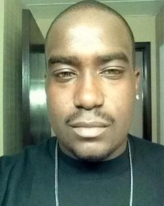 Man, 38. moneymakeucumm