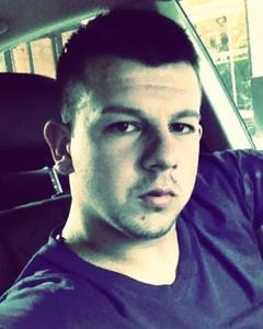 Man, 33. Elvisi
