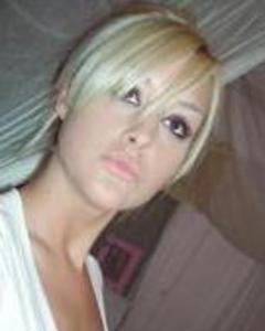 Woman, 40. AnikaStoneetic