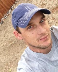 Man, 44. J4m2w0