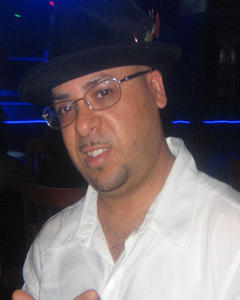 Man, 54. mantronik
