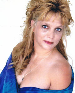 Woman, 63. Kid_at_He078