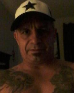 Man, 49. Painterlov2733