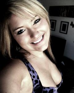 Woman, 33. pinkpopsickle